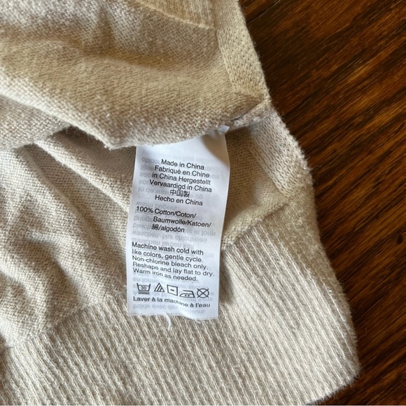 Sweater - Picture 7 of 9